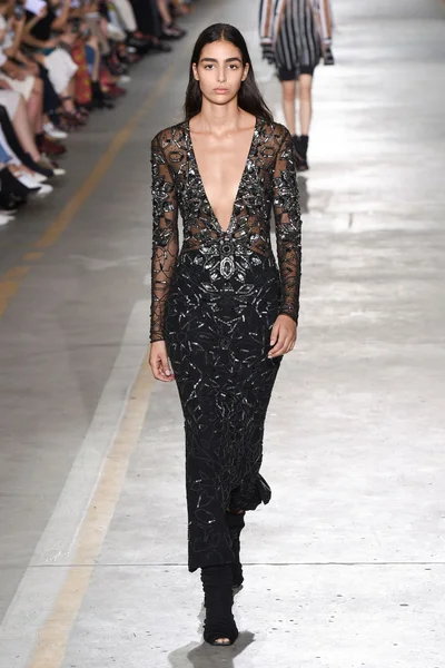 Look 13